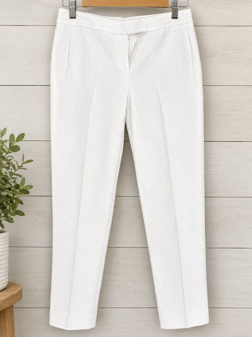 Anne Klein White Textured Waffle Knit Capris Cropped Ankle Tailored Pants Size 4